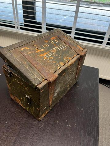 Vintage WW2 Munitiekist - Authentiek Militair Relikwie beschikbaar voor biedingen