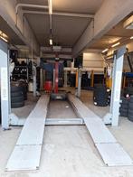 Hefbrug 4 koloms ATH 5500 kg uitlijn hefbrug 5.2 m rijbanen, Ophalen
