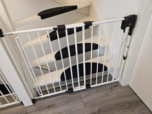 2x A3 SatefyDoor traphek wit, Kinderen en Baby's, Traphekjes, Zo goed als nieuw, 115 cm of meer, Ophalen