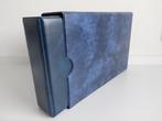 blauw cigarette card album + cassette + 50 10-vaks bladen, Ophalen, Gebruikt
