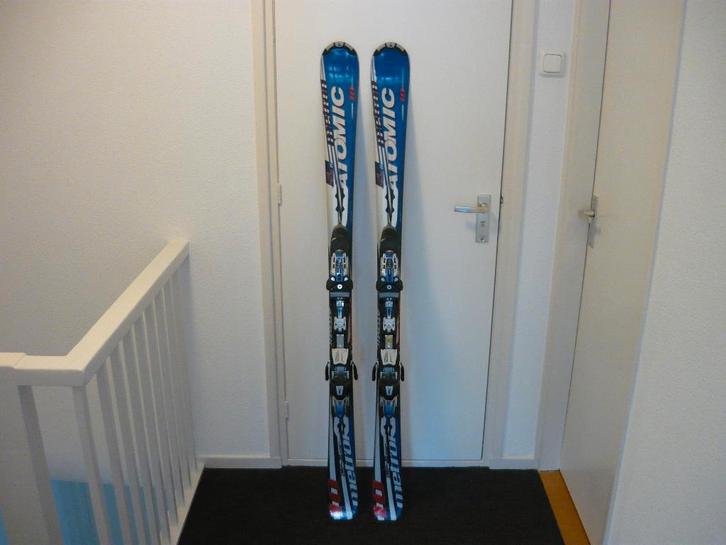 Atomic Metron 10 ski's met Atomic Neox Bindingen., Sport en Fitness, Skiën en Langlaufen, Gebruikt, Ski's, Skiën, Atomic, Carve