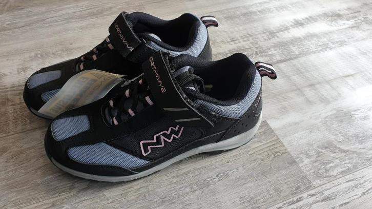 Northwave City Cruiser Fietsschoenen / Spinning Mt 37 Nieuw!, Fietsen en Brommers, Fietsaccessoires | Fietskleding, Nieuw, Schoenen