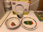 Servies set rupsje nooitgenoeg Eric Carle beker bord kom, Ophalen of Verzenden, Zo goed als nieuw, Overige typen