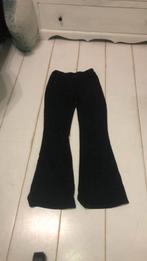 Zwarte stoffen flair broek. Voor kinderen van 12/13 jaar oud, Kleding | Dames, Broeken en Pantalons, Lang, Maat 34 (XS) of kleiner