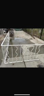 Sierhekwerk - Wit Metaal voor een balkon, Tuin en Terras, Ophalen, Gebruikt, IJzer, Sierhekwerk