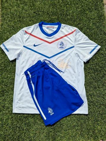 Nederlands elftal shirt WK 2010 selectie tenue L Oranje beschikbaar voor biedingen