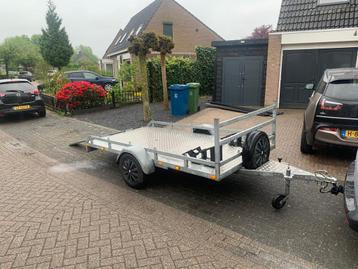 Nette ongeremde motoraanhanger  beschikbaar voor biedingen