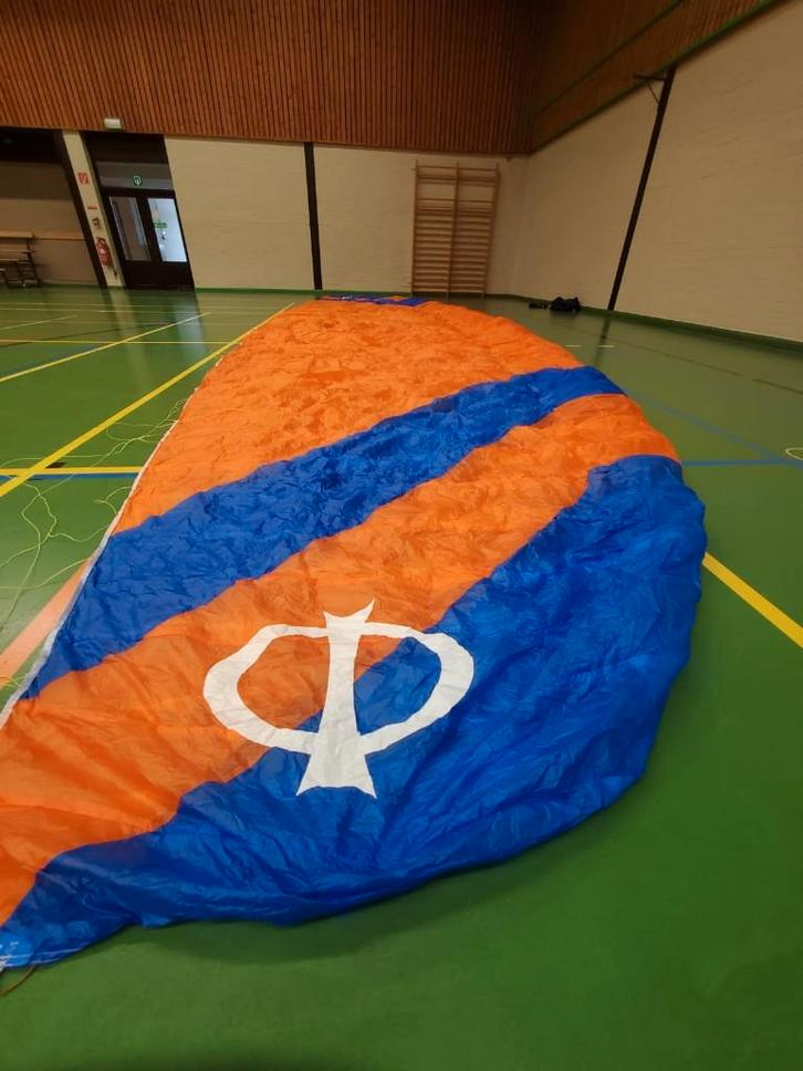 parapente set light EN-A PHI 90-120kg - zeer goede staat, Sport en Fitness, Zweefvliegen en Paragliding, Gebruikt, Complete paraglider