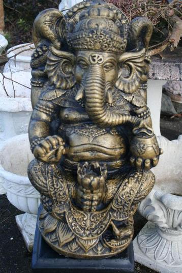 ganesha op sokkel - goud kleur beschikbaar voor biedingen