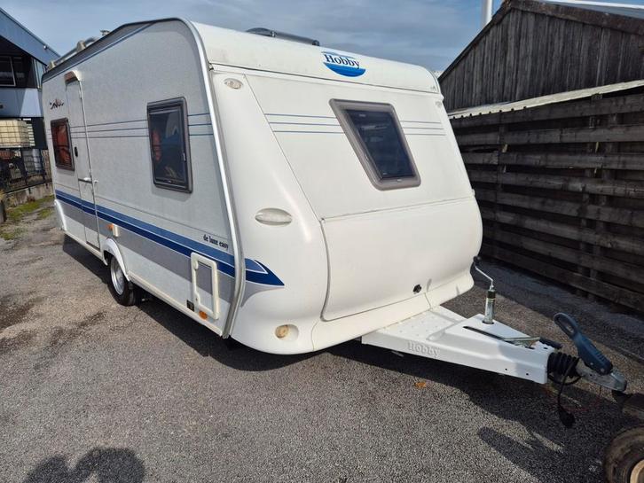 Hobby 460 UFE De Luxe Easy, Mover,Voortent,Fransbed, Rondzit, Caravans en Kamperen, Caravans, Bedrijf, tot en met 4, 1000 - 1250 kg