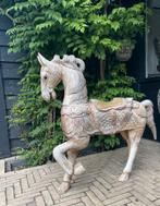 Prachtig antieke houten paard, Ophalen