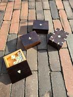 4 antieke houten doosjes tbv kaartspellen met dobbelstenen !, Ophalen of Verzenden, Antieke houten doosjes met dobbelstenen
