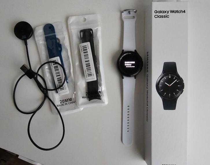 Galaxy watch 4 classic, Sieraden, Tassen en Uiterlijk, Smartwatches, Zo goed als nieuw, Android, Zwart, Ophalen