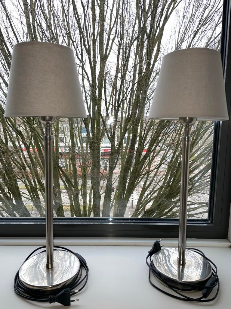 Twee Riviera Maison Tafellampen - Zilver/Beige, Huis en Inrichting, Lampen | Vloerlampen, Ophalen, Zo goed als nieuw, Metaal, Minder dan 100 cm