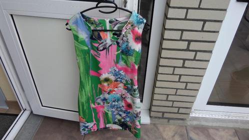 Zomerse gelegenheids jurk frisse kleuren, knielengte mt S 36, Kleding | Dames, Gelegenheidskleding, Zo goed als nieuw, Cocktailjurk