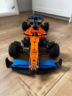 LEGO Technic McLaren Formule 1 2022, Hobby en Vrije tijd, Modelbouw | Auto's en Voertuigen, Auto, Groter dan 1:32, Zo goed als nieuw