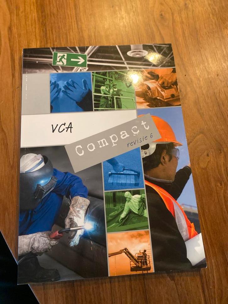 VCA Leerboek Compact Revisie 6, Boeken, Schoolboeken, Gelezen, Overige vakken, Overige niveaus, Ophalen of Verzenden