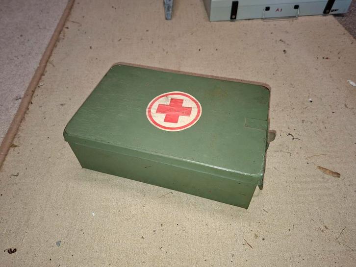 Antieke EHBO Kist - Rode Kruis Verbandtrommel, Verzamelen, Militaria | Algemeen, Overige soorten, Kist of Geocache, Overige gebieden