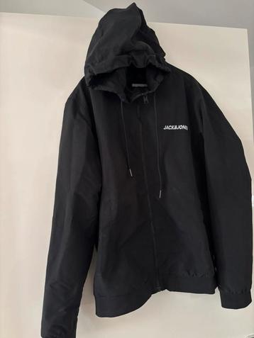 Mooie zwarte zomerjas Jack & Jones maat M.   beschikbaar voor biedingen