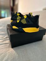 Jordan 4 Retro Thunder 2023 size 25, Kinderen en Baby's, Kinderkleding | Schoenen en Sokken, Sportschoenen, Nieuw, Ophalen of Verzenden