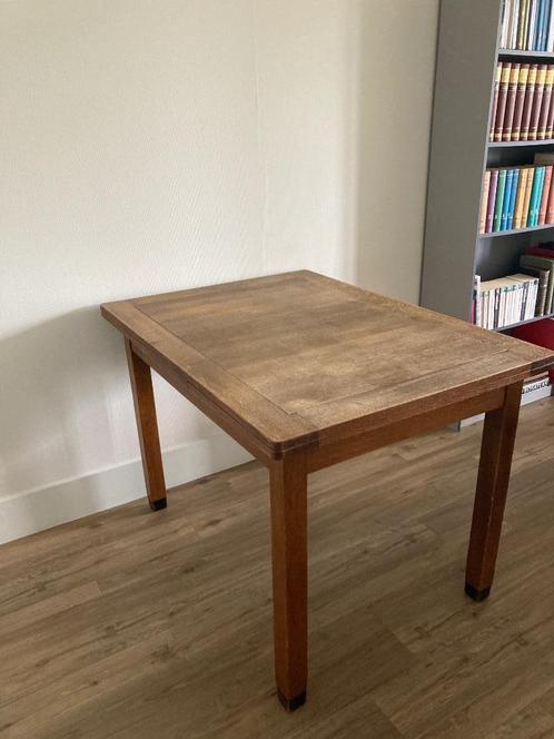 Vintage eettafel uitschuifbaar donker eiken, Huis en Inrichting, Tafels | Eettafels, Gebruikt, 50 tot 100 cm, 150 tot 200 cm, Vijf personen of meer