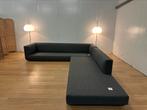 SHOWMODEL Minotti Andersen Hoekbank Donkergrijs NP: €27.500, Huis en Inrichting, Banken | Bankstellen, 250 tot 300 cm, Hoekbank