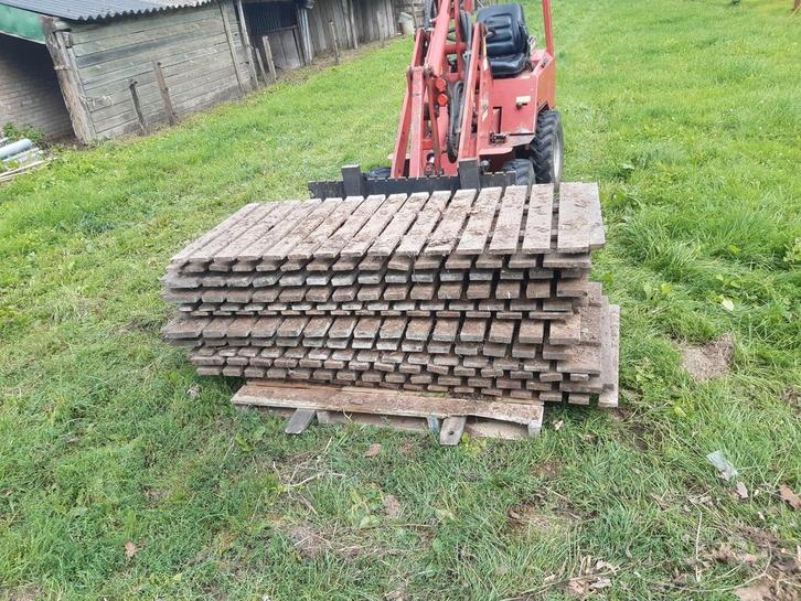 Hardhouten vlonders/stalroosters 160x70 14 stuks, Tuin en Terras, Terrasdelen en Vlonders, Gebruikt, Hout, Ophalen