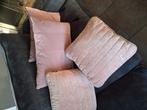4 ByBoo kussens., Huis en Inrichting, Woonaccessoires | Kussens, Ophalen of Verzenden, Zo goed als nieuw, Roze, Vierkant