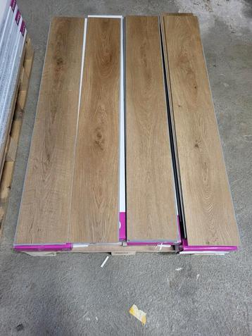 Restpartij Pvc Vloer Klik 19,8 m2 (Nieuw) beschikbaar voor biedingen