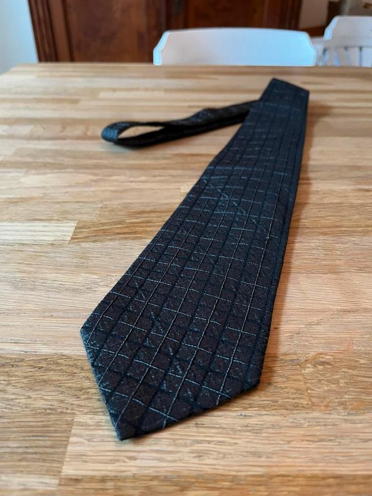 Hugo Boss stropdas | zo goed als nieuw, Kleding | Heren, Stropdassen, Zo goed als nieuw, Met patroon, Zwart, Ophalen of Verzenden