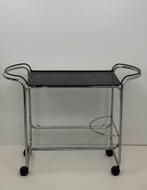 Buisframe serveerwagen eighties los dienblad zwart metaal, Huis en Inrichting, Tafels | Bijzettafels, Ophalen, Minder dan 55 cm