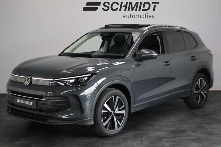 Volkswagen Tiguan  1.5 TSI eHybrid 150 kW Life | Panoramadak, Auto's, Volkswagen, Bedrijf, Tiguan, ABS, Achteruitrijcamera, Airbags
