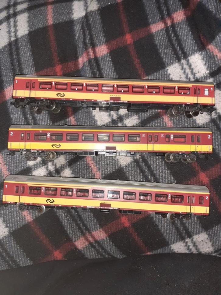 TE KOOP 3 PERSONEN RIJTUIGEN NS ZOVP, Hobby en Vrije tijd, Modeltreinen | H0, Zo goed als nieuw, Wagon, Gelijkstroom, Märklin