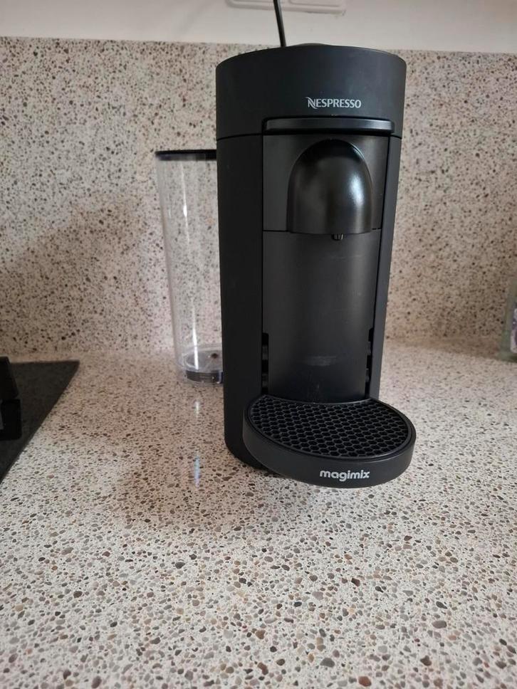 Nespresso Vertuo Next Magimix - Zo goed als nieuw!, Witgoed en Apparatuur, Koffiezetapparaten, Zo goed als nieuw, Koffiepads en cups