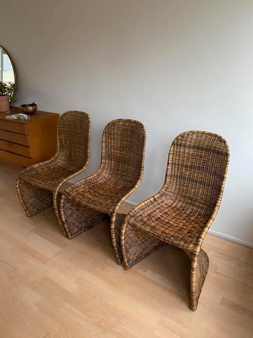 Vintage rotan stoelen in Panton style, Huis en Inrichting, Stoelen, Gebruikt, Twee, Bruin, Ophalen