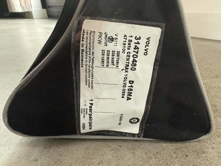 Volvo loopvlak Sneeuwkettingen, Auto diversen, Sneeuwkettingen, Zo goed als nieuw, Ophalen of Verzenden