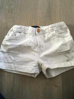 RIVER ISLAND witte korte broek nette staat maat 122 / 128 DG, Kinderen en Baby's, Broek, Gebruikt, Meisje, River Island