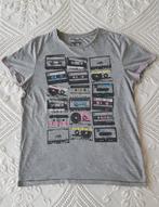 River Island shirt met casettebandjes M, Kleding | Dames, T-shirts, Nieuw, Grijs, Ophalen of Verzenden