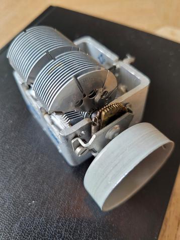 Afstemcondensator draai condensator 400 en 400 pF beschikbaar voor biedingen