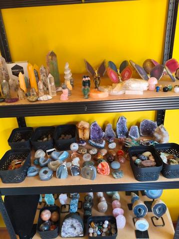 Voorraad verkoop Edelstenen, amethist, bergkristal etc!  beschikbaar voor biedingen