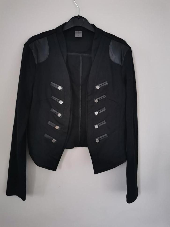 Vero Moda jasje mt. M, Kleding | Dames, Jasjes, Kostuums en Pakken, Zo goed als nieuw, Jasje, Maat 38/40 (M), Zwart, Verzenden