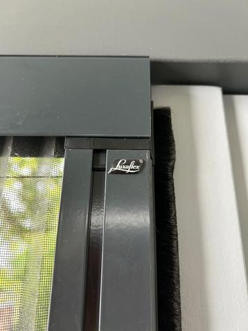 Luxaflex plissé hordeur beschikbaar voor biedingen