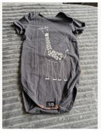 Donkergrijze romper Met giraffe Maat 74-80 hh, Nacht- of Onderkleding, Jongetje of Meisje, Hema, Onbekend