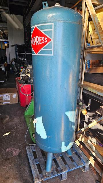 los staande tank voor compressor merk airpress 350 Ltr  beschikbaar voor biedingen