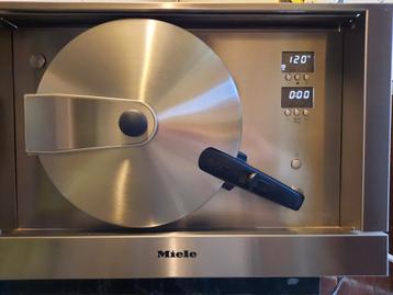 Zeer nette Miele hogedruk stoomoven DGD4635  steamer oven  beschikbaar voor biedingen