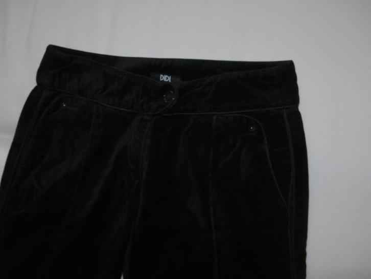 Zwarte broek, DIDI, maat 38, Kleding | Dames, Broeken en Pantalons, Zo goed als nieuw, Maat 38/40 (M), Zwart, Driekwart, Ophalen of Verzenden