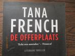 De Offerplaats Auteur: Tana French 9789021805108 #, Boeken, Ophalen of Verzenden, Gelezen