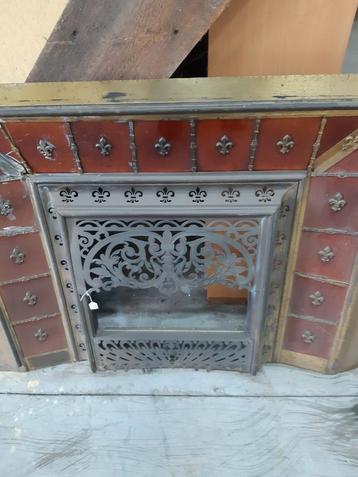 Art Nouveau  messing voorzetschouw met geglazuurde tegels beschikbaar voor biedingen