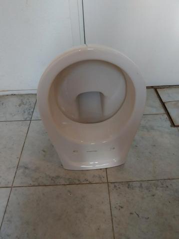 Hang toilet wc pot villeroy en boch beschikbaar voor biedingen