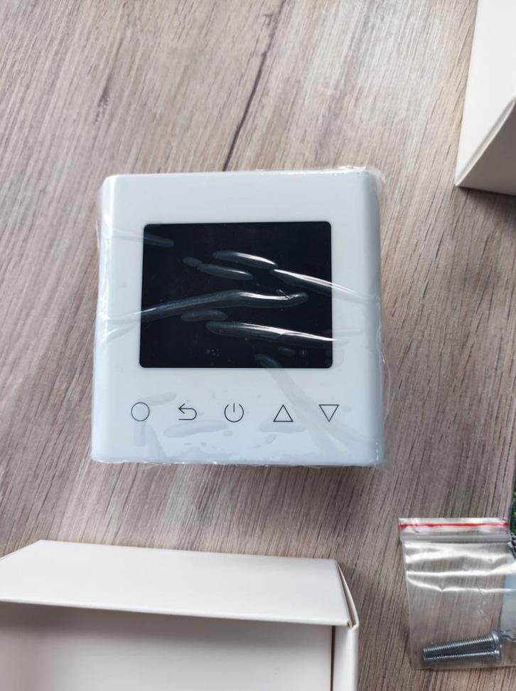 Nieuwe ongebruikte inbouw Atlas thermostaat, Doe-het-zelf en Verbouw, Thermostaten, Nieuw, Ophalen of Verzenden